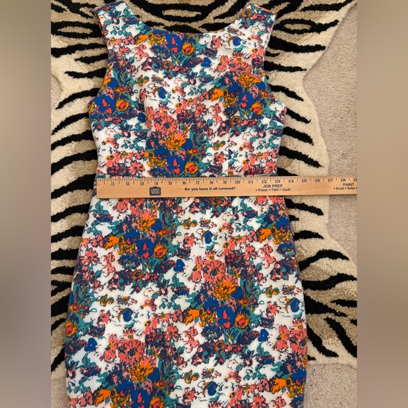 Plenty by Tracy Reese White Floral Neoprene “Ginger” Sleeveless Sheath Dress 4 - Picture 6 of 11